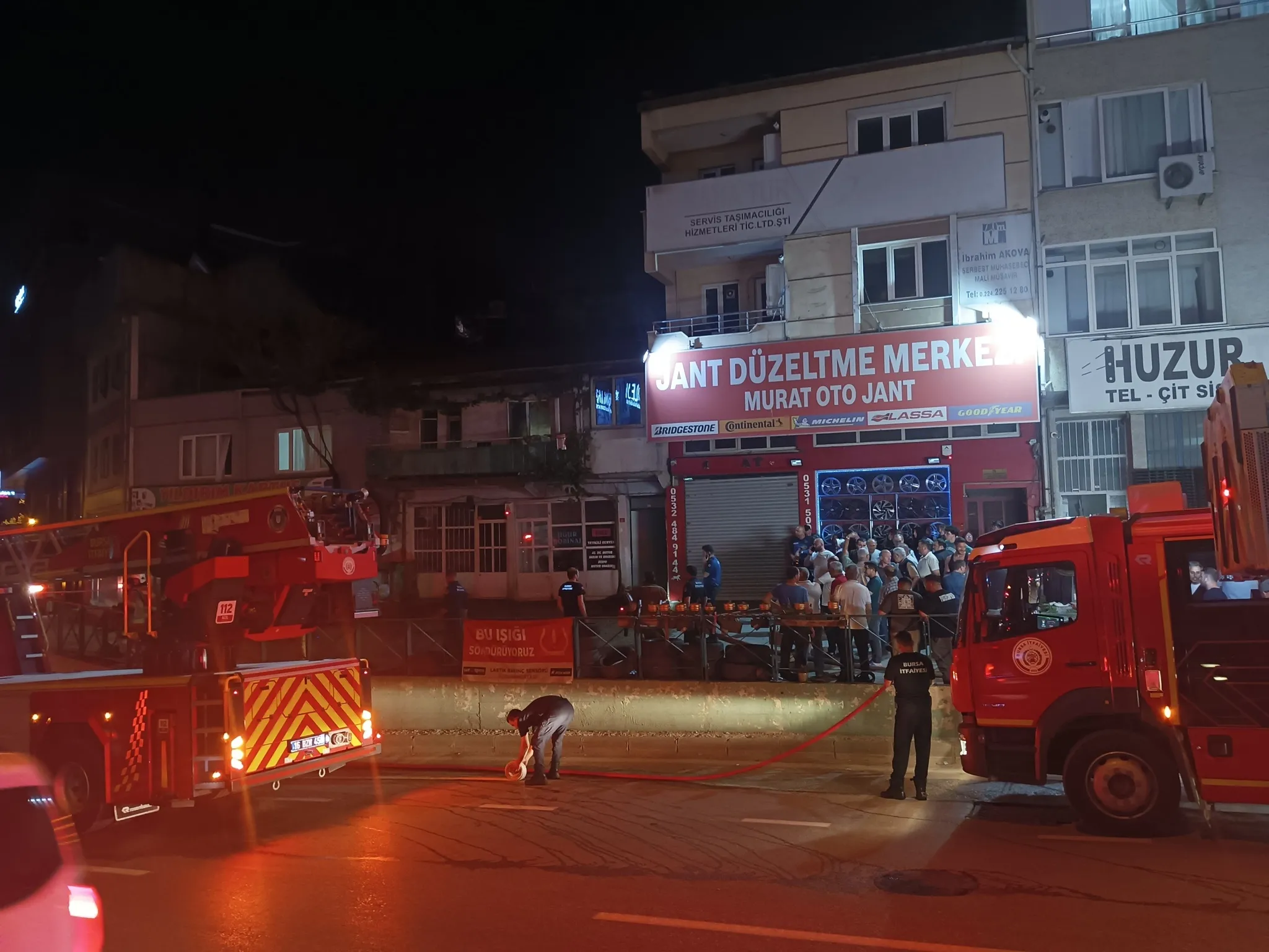 Bursa'da yangın paniği: Yatalak hasta itfaiye tarafından kurtarıldı