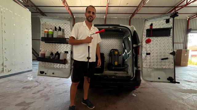 Bursalı Tuğrul Deligöz'den Ücretsiz Oto Yıkama