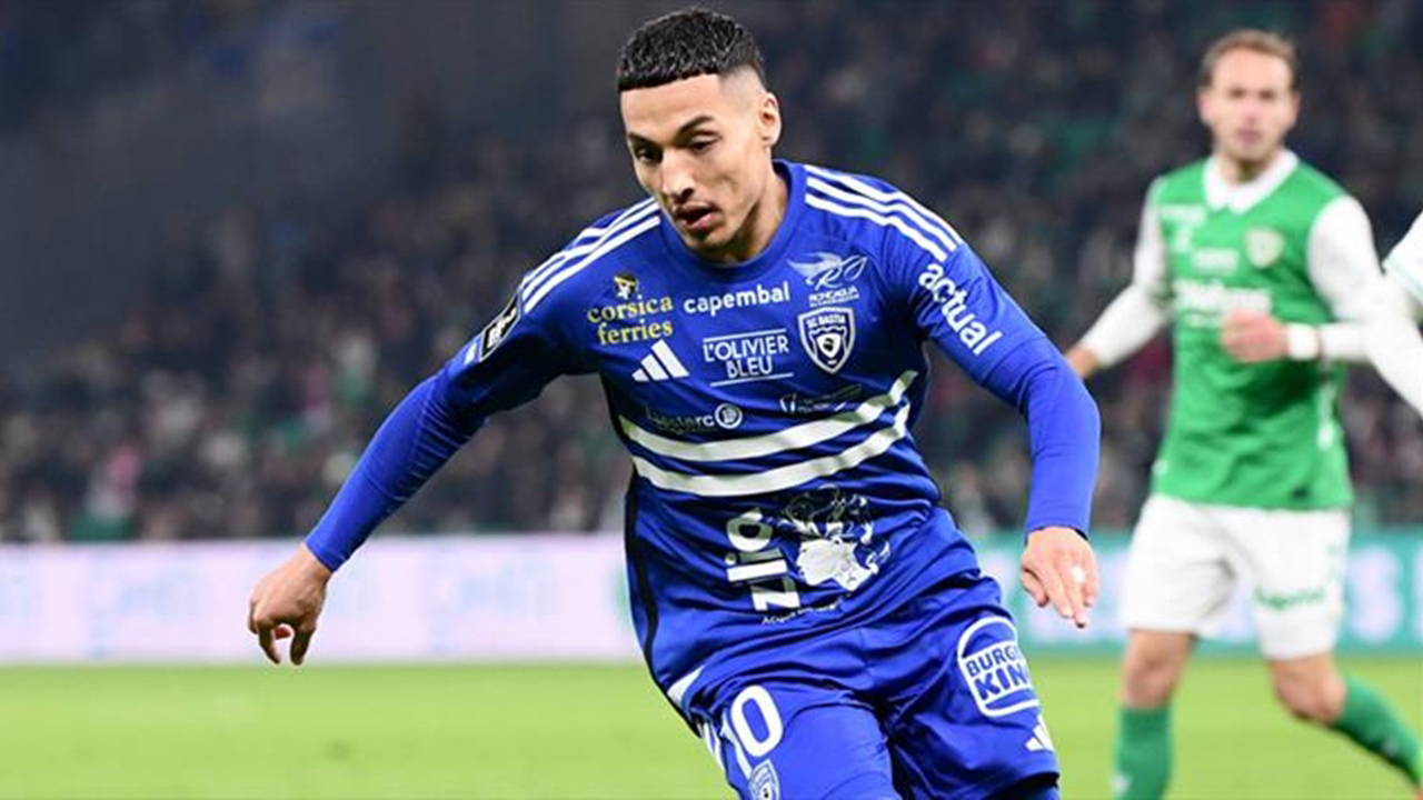 Bursaspor, Fransız Kanat Amine Boutrah'ı Transfer Etti