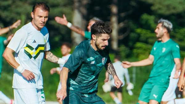 Bursaspor, Hazırlık Maçında Esenler Erokspor'u 2-0 Yendi