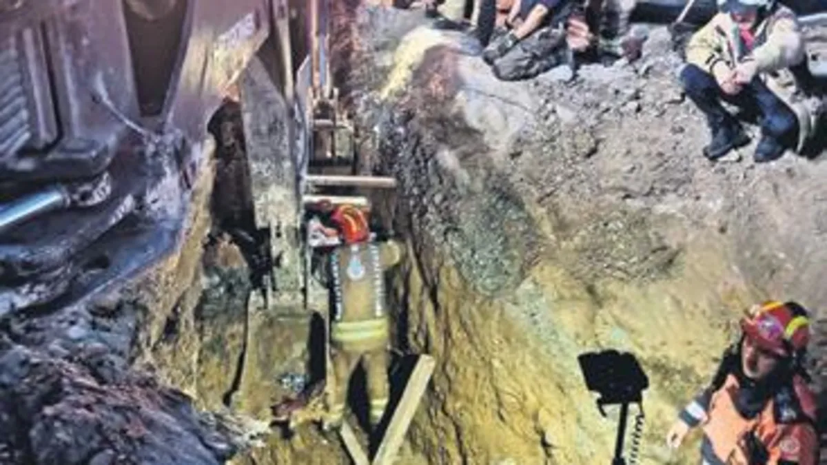 Büyükçekmece'de İnşaat Göçüğü: 1 Ölü, 1 Yaralı