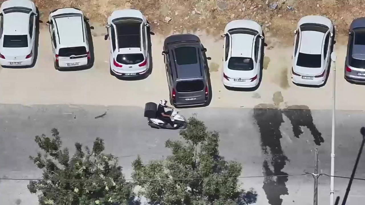 Büyükçekmece'de Plajda Araç Hırsızlığına Suçüstü: 2 Kişi Yakalandı
