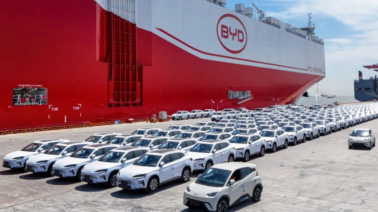 BYD Türkiye fabrika planını askıya aldı, rotayı Avrupa'ya çevirdi