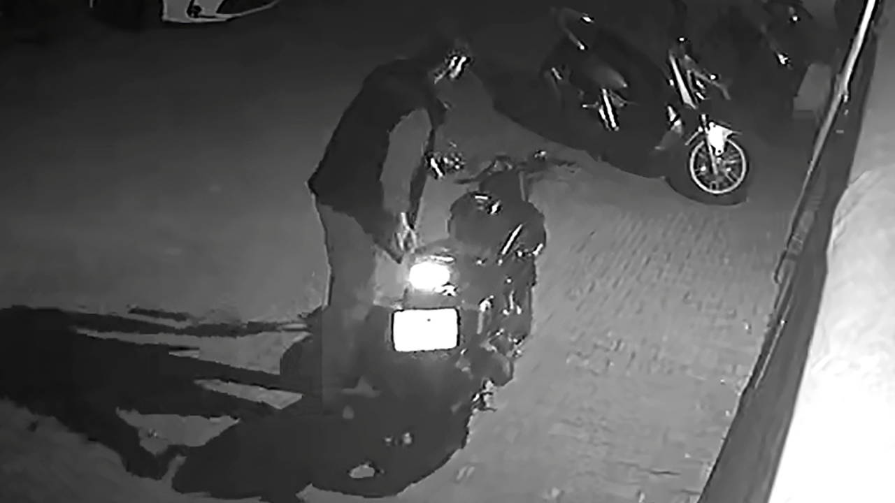 Çaldığı Motosikletle Gezerken Yakalandı: 'Teslim Edecektim