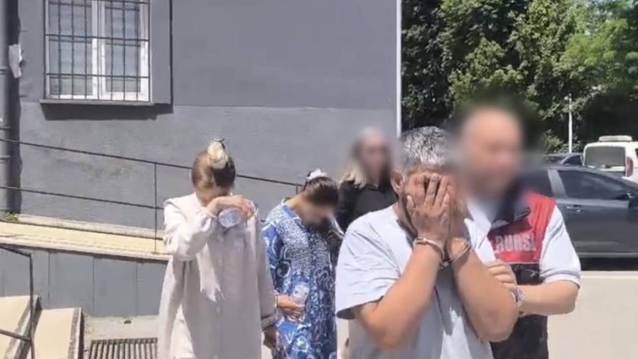 Çaldıkları çelik kasa ile yakalandılar: 1.8 milyonluk ziynet sahibine teslim