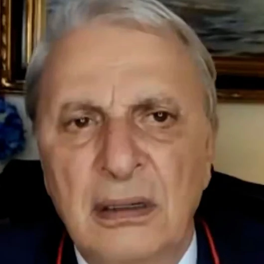 Can Ataklı TÜGVA'nın Kur'anlı Kapanışını 'Acayip' Buldu