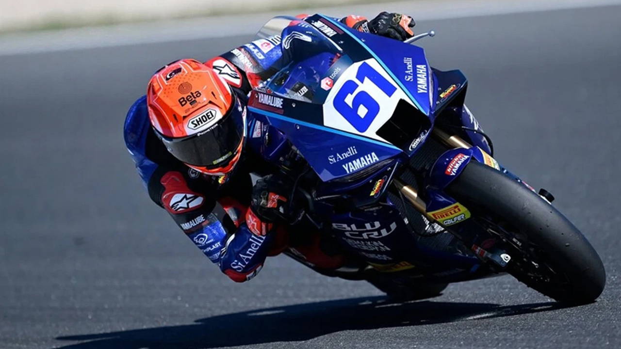 Can Öncü İtalya'da Podyuma Çıktı: Supersport 3.'lüğü