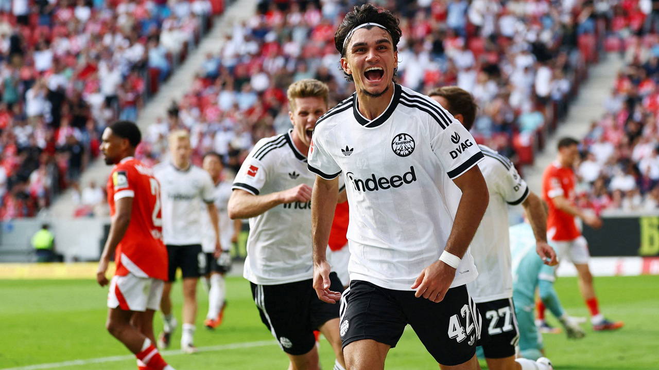 Can Uzun İki Golle Yıldızlaştı: Frankfurt, Mainz'ı 3-1 Yendi