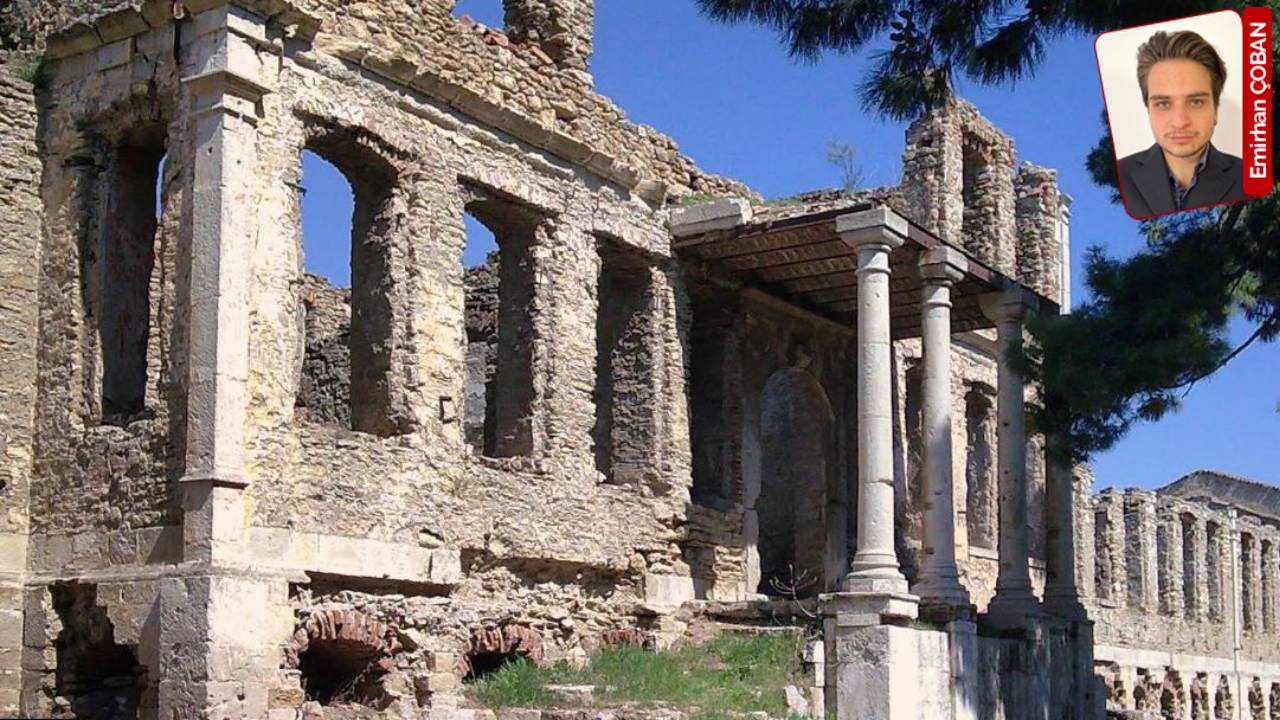 Çanakkale'de tarihi hastane çürümeye terk edildi