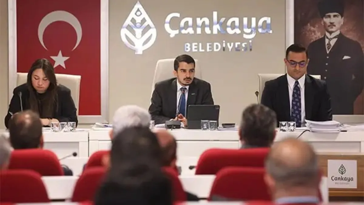 Çankaya'da çift başlı seçimi Haldun Güler kazandı