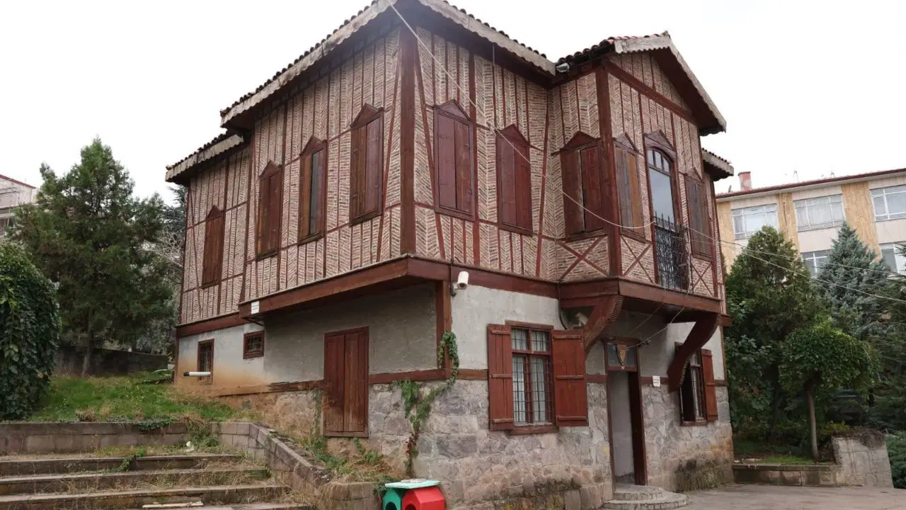 Çankaya'da Tarihi Bağ Evi Müze Oluyor
