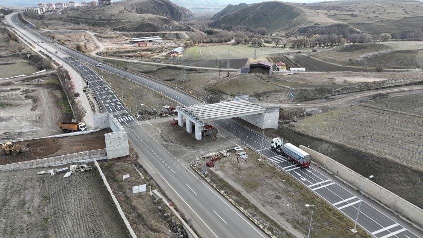 Çankırı'da 29 km'lik yeni yol: 45 dakika 24'e indi
