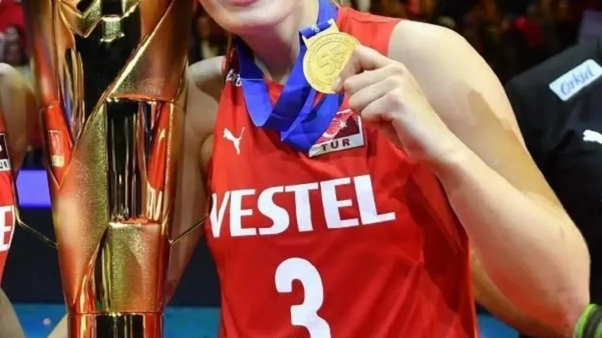 Cansu Özbay'dan Çarpıcı Antrenörlük Açıklaması