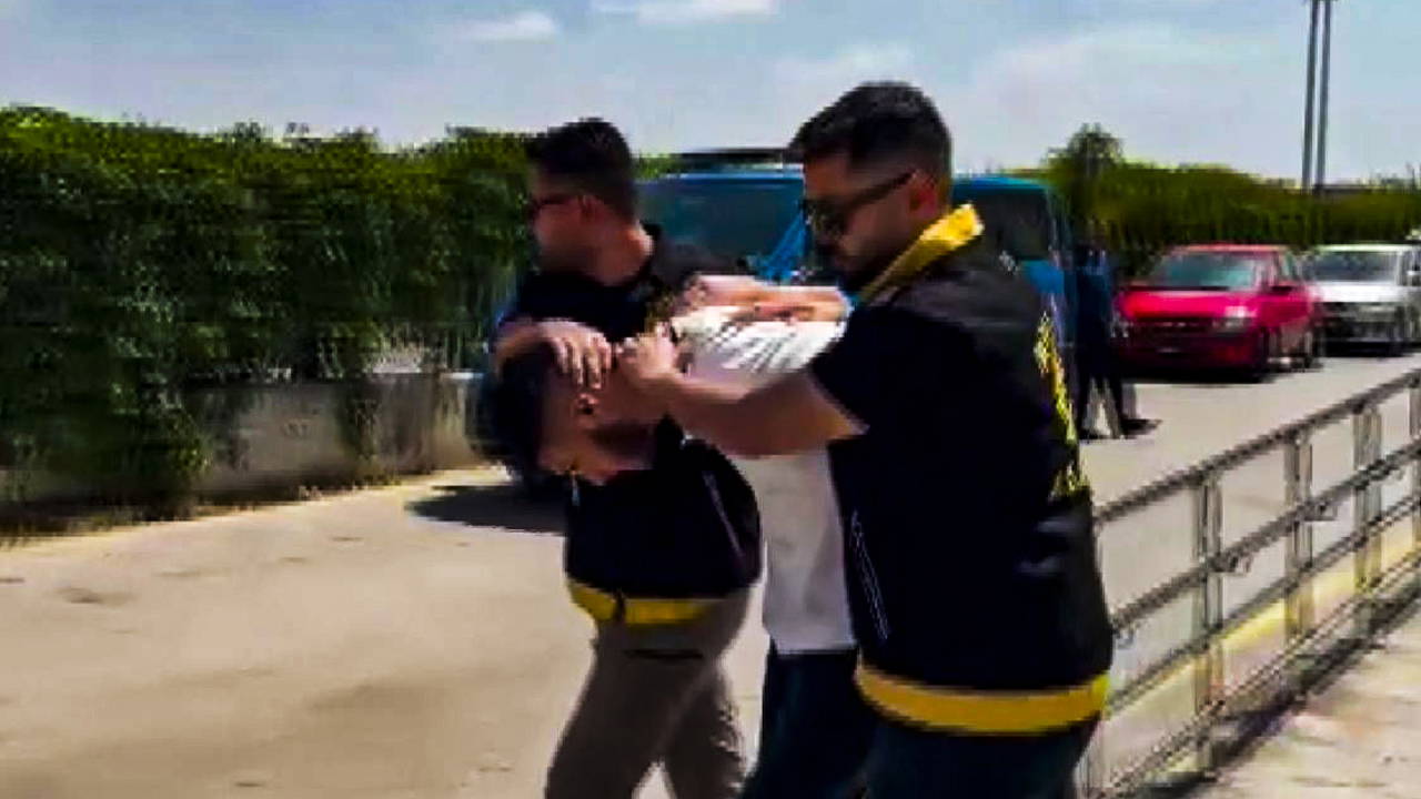 Çarşaf Giydi, İş Yerini Kurşunladı: 18 Yaşındaki Boran Tağ Tutuklandı