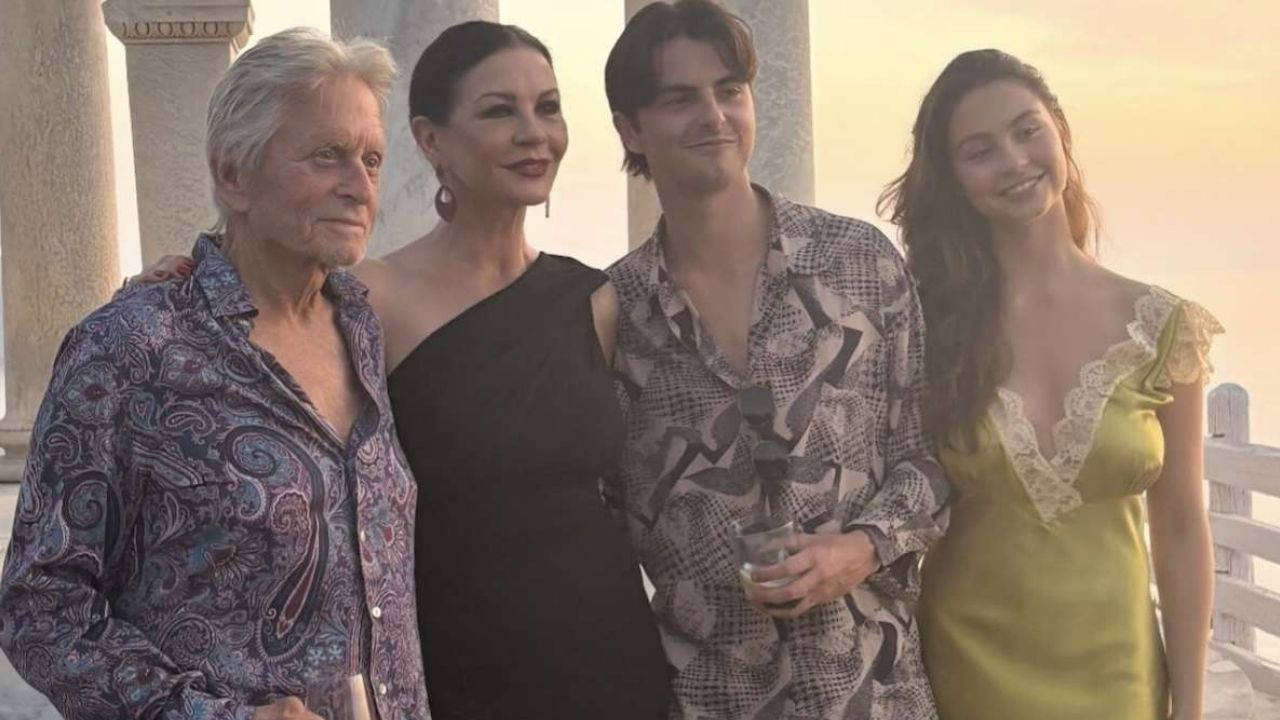 Catherine Zeta-Jones'tan 'torpilli çocuk' tepkisi: 'Avantajlı değiller, kendilerini kanıtlamaları gerekiyor