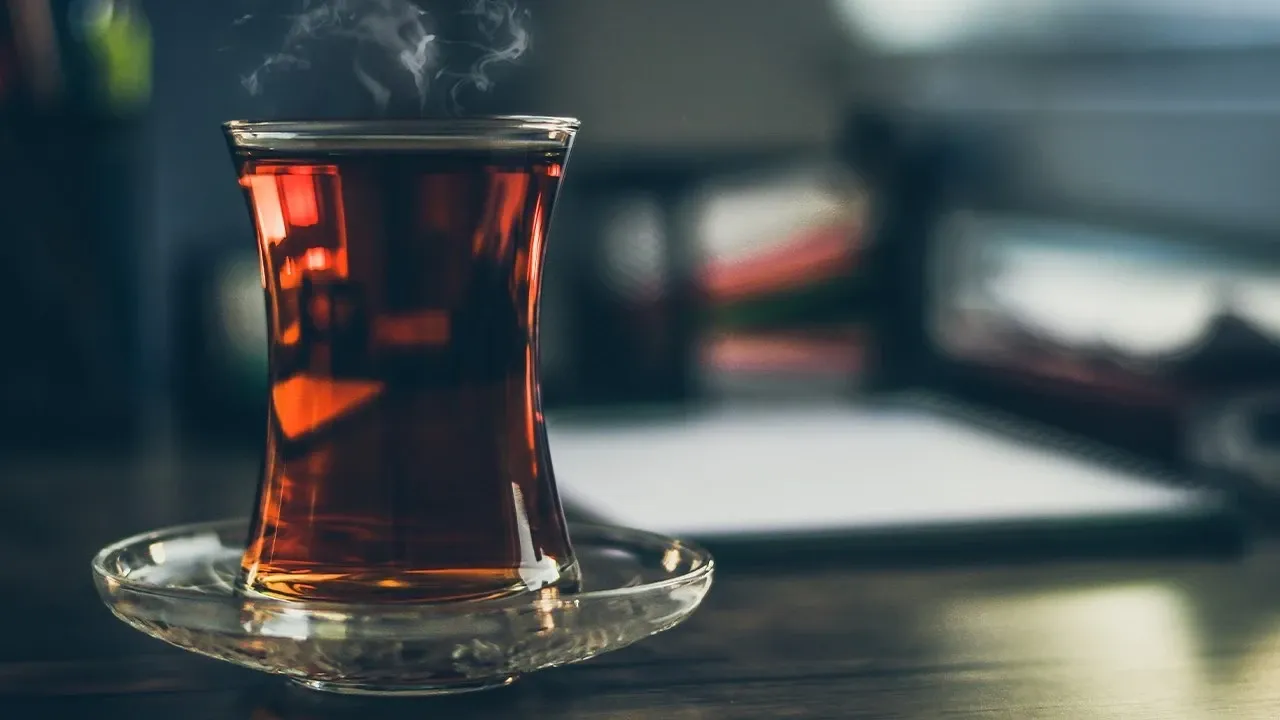 Çay hazırlarken yapılan bu hata Alzheimer belirtisi olabilir