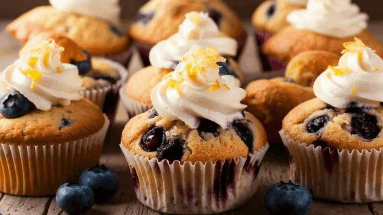 Çay saatlerine özel nefis tarif: Yaban mersinli muffin nasıl yapılır