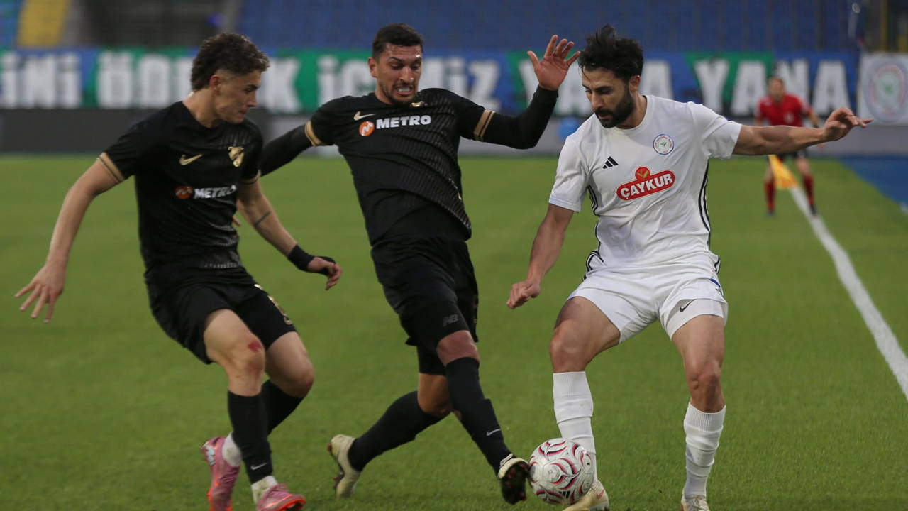 Çaykur Rizespor'dan 3 Gollü Prova: Olawoyin Yıldızlaştı