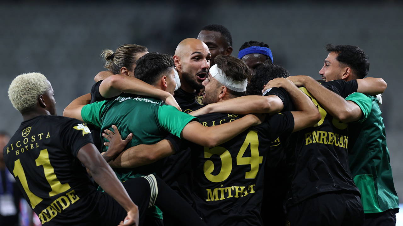 ÇAYKUR Rizespor - Samsunspor: Süper Lig'de Zorlu Mücadele