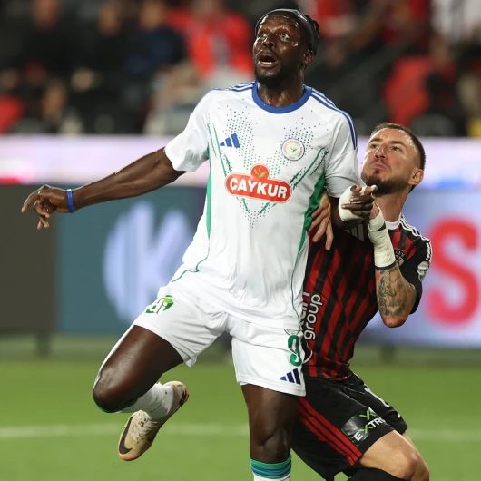 Çaykur Rizesporlu Sowe: Gol Beklentisini Anlıyorum Ama Futbol Takım Oyunu