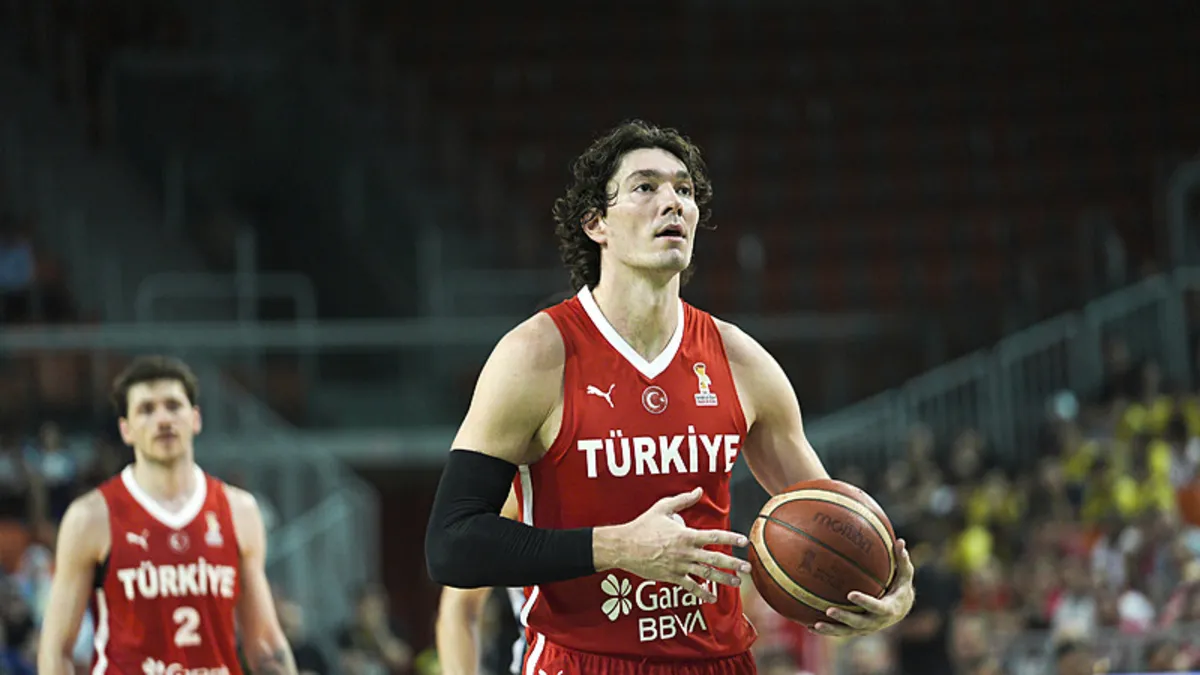 Cedi Osman, PAOK ile 3 yıllık sözleşme imzaladı