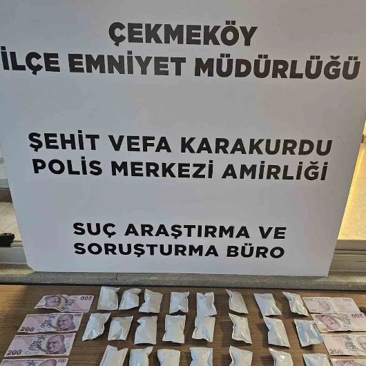 Çekmeköy'de Otomobilin Gizli Bölmesinde 127 Gram Marihuana Ele Geçirildi