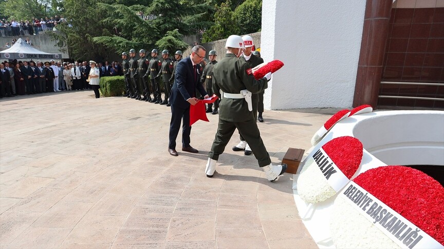 Celal Bayar vefatının 40. yılında Gemlik'te anıldı