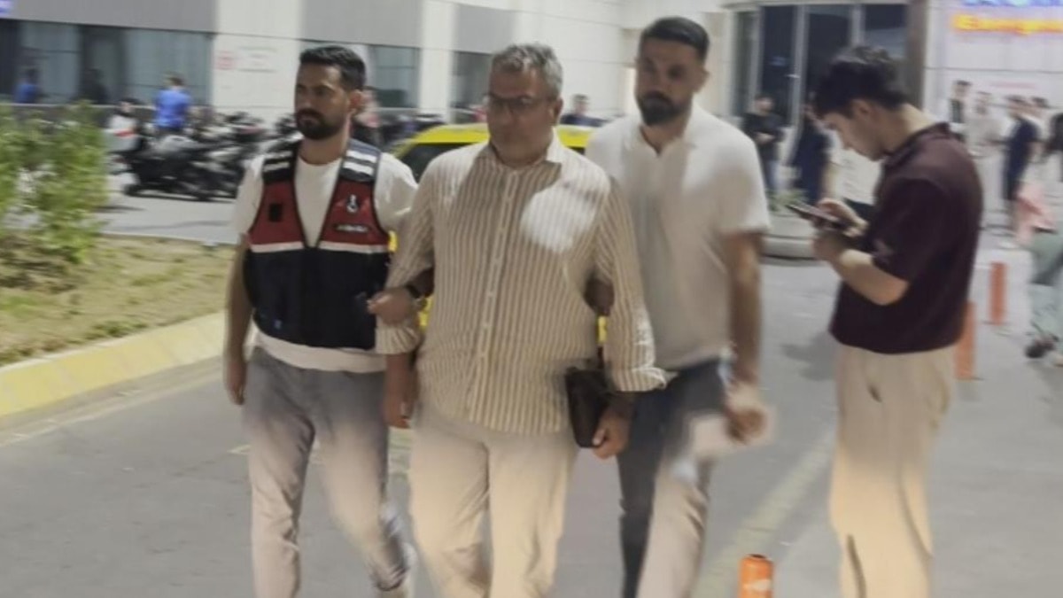Cem Küçük'e Şantaj ve Tehditle Tahsilatçılık Suçlaması