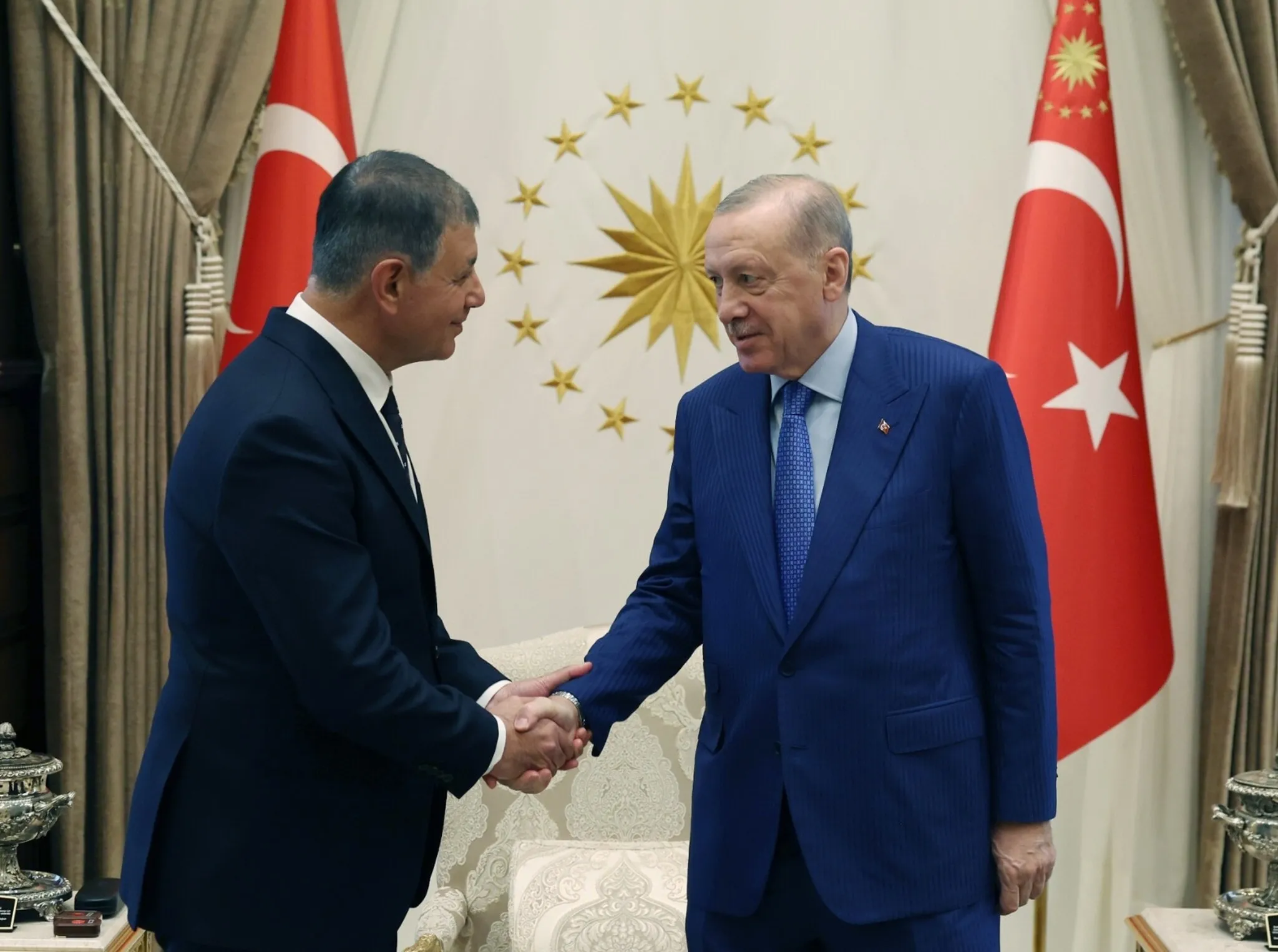 Cemil Tugay AK Parti'ye mi geçiyor? İzmir'de flaş iddia