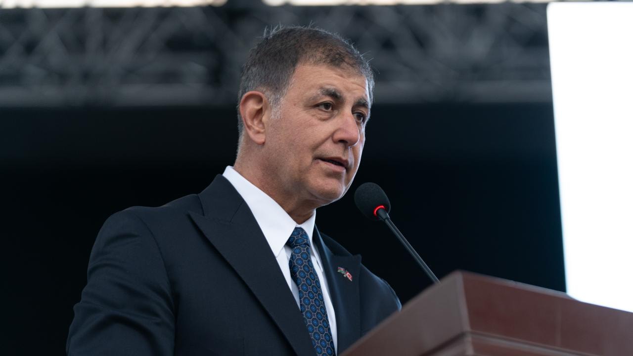 Cemil Tugay Bağımsız Kalacak mı? Telefonları Kapattı