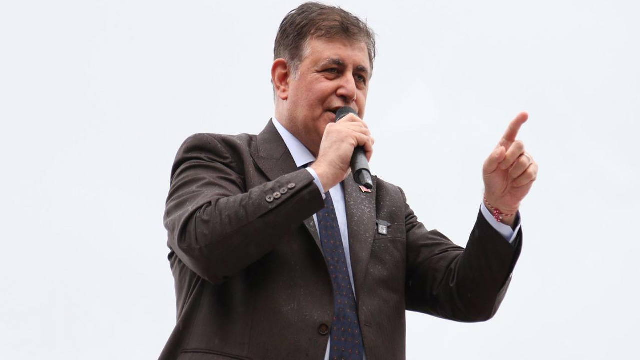 Cemil Tugay istifa edecek mi? Kritik toplantı sonrası açıklama bekleniyor