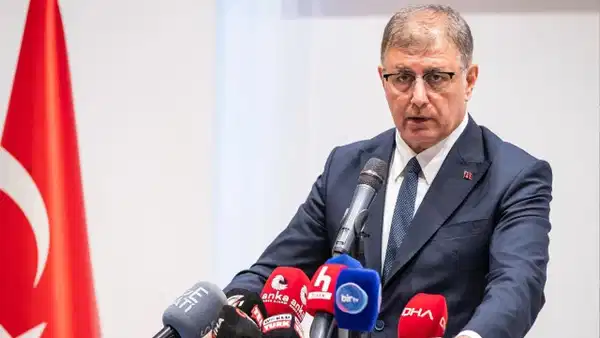 Cemil Tugay'dan ilçe belediye başkanlarına sert uyarı