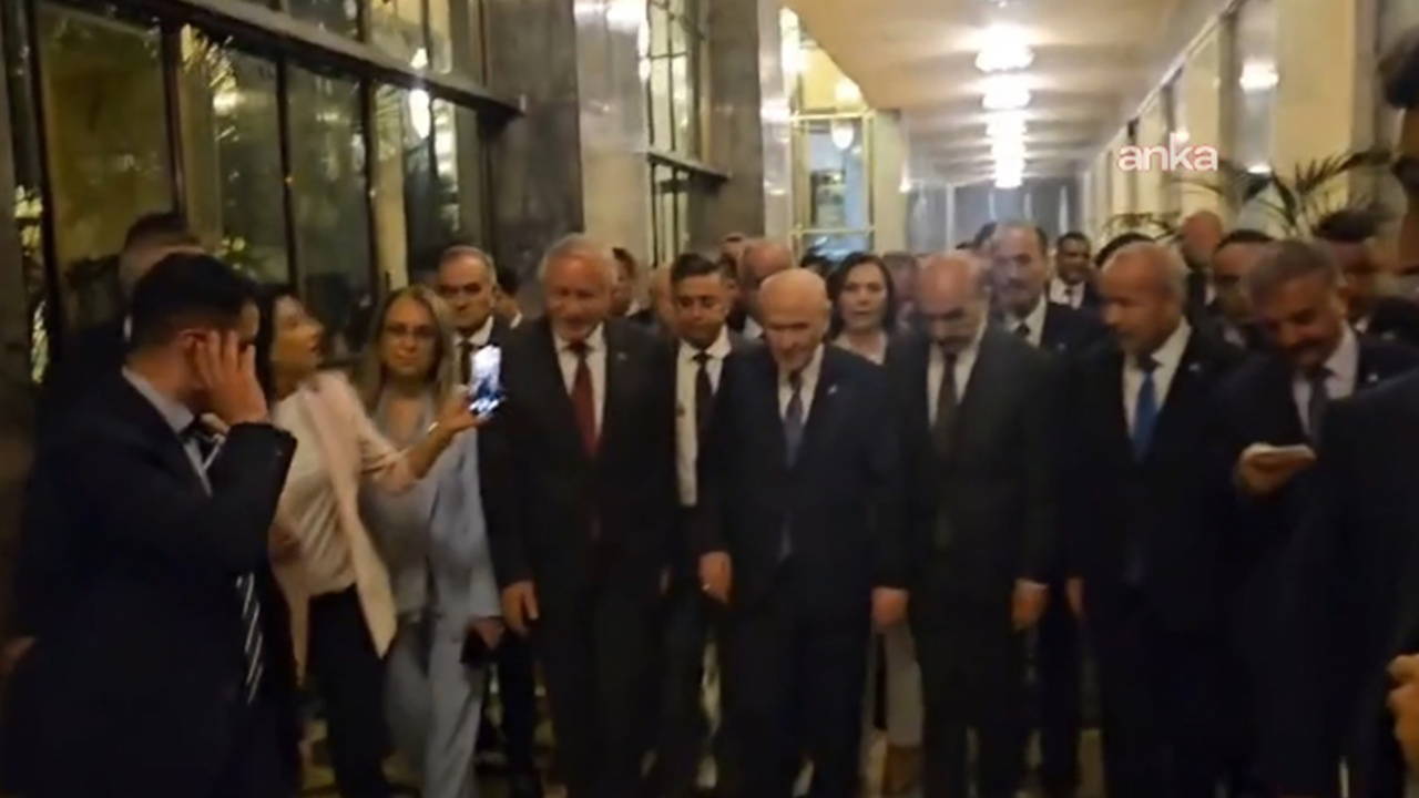 Çerçeve Yasa Kabul Edildi: Bahçeli'den İlk Açıklama