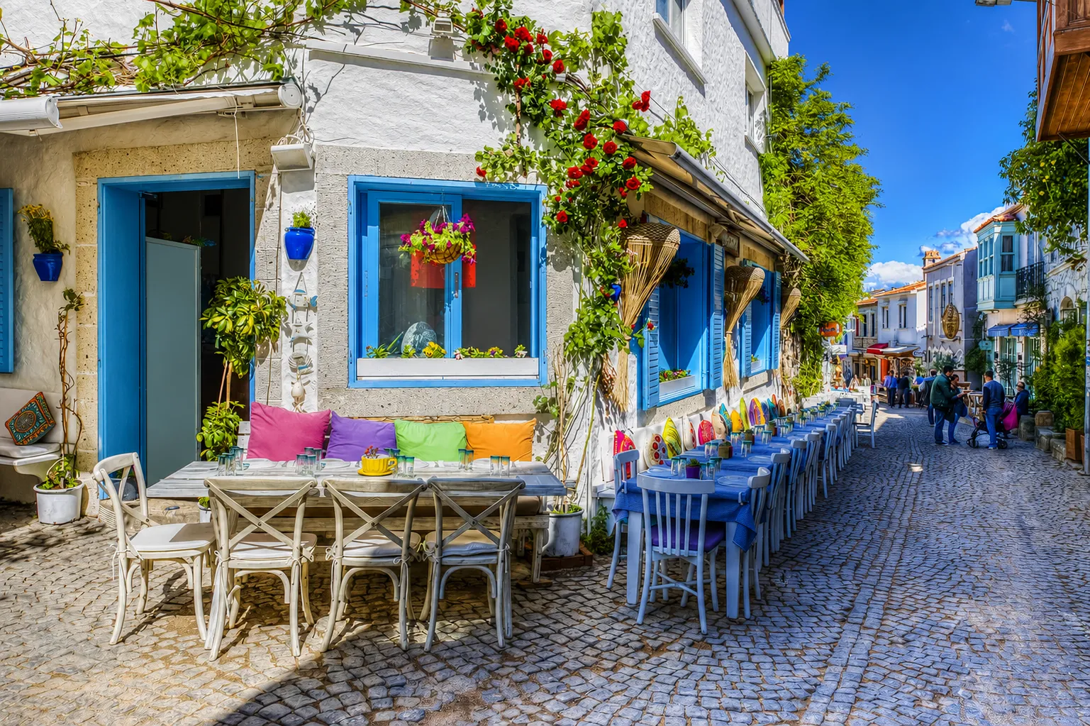Çeşme ve Alaçatı'da milyonluk ceza krizi esnafı isyan ettirdi