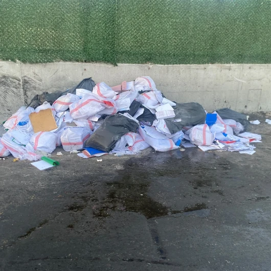 Çeşme Belediyesi'nde Rüşvet Soruşturması: Evrak Yakarken Suçüstü