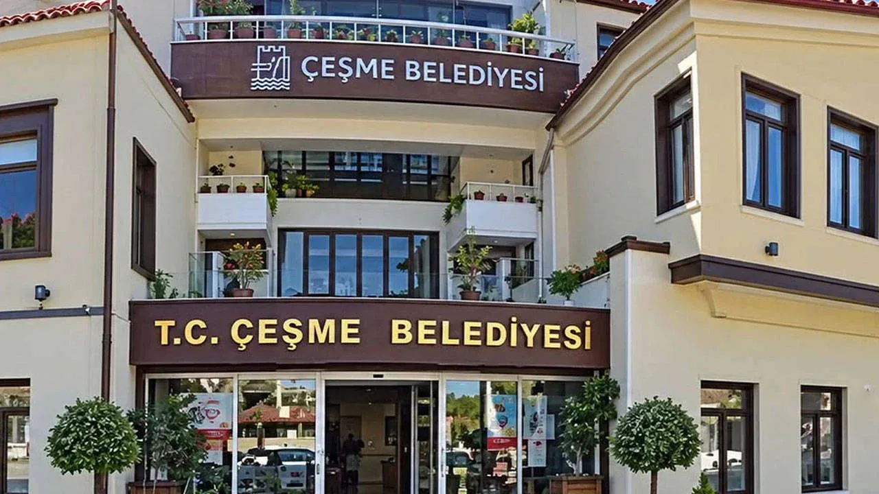 Çeşme Belediyesi'ne operasyon: 10 tutuklama