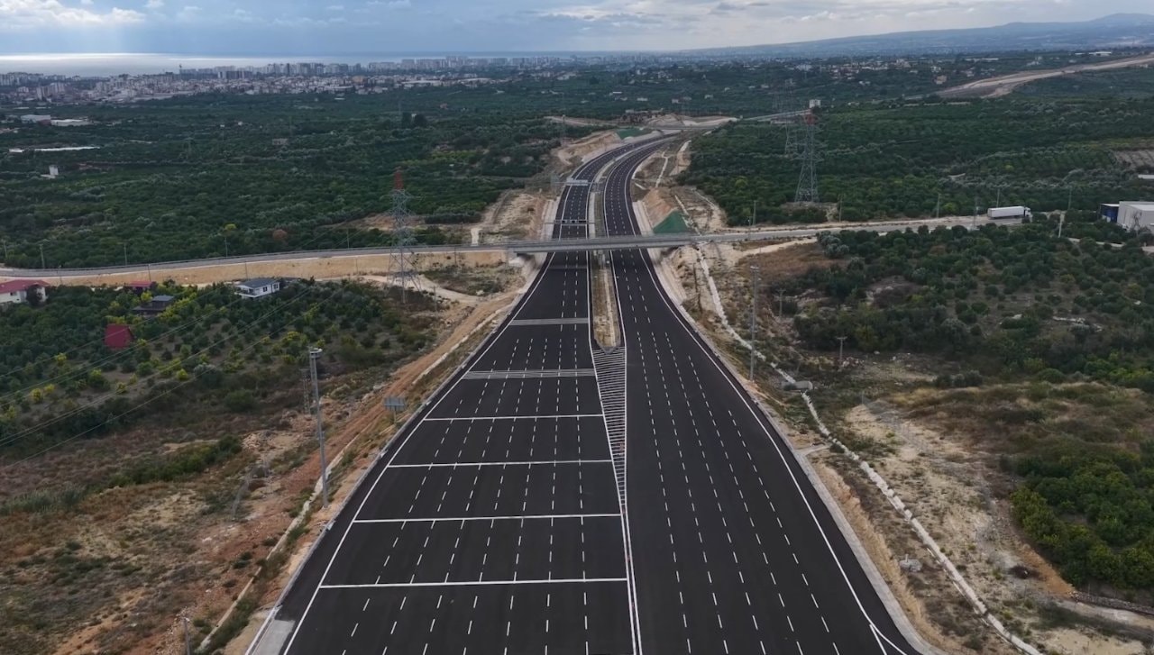 Çeşmeli-Kızkalesi Otoyolu Gece Açılıyor: 2,5 Saat 18 Dakikaya Düşecek