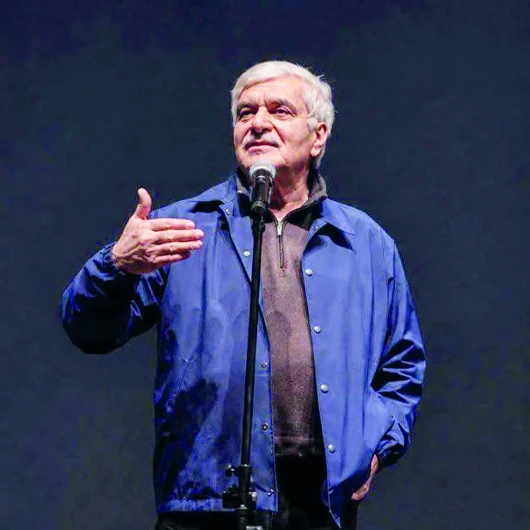 Cevat Özkaya: Kitaplar Arasında Sohbet Tadında Bir Hayat