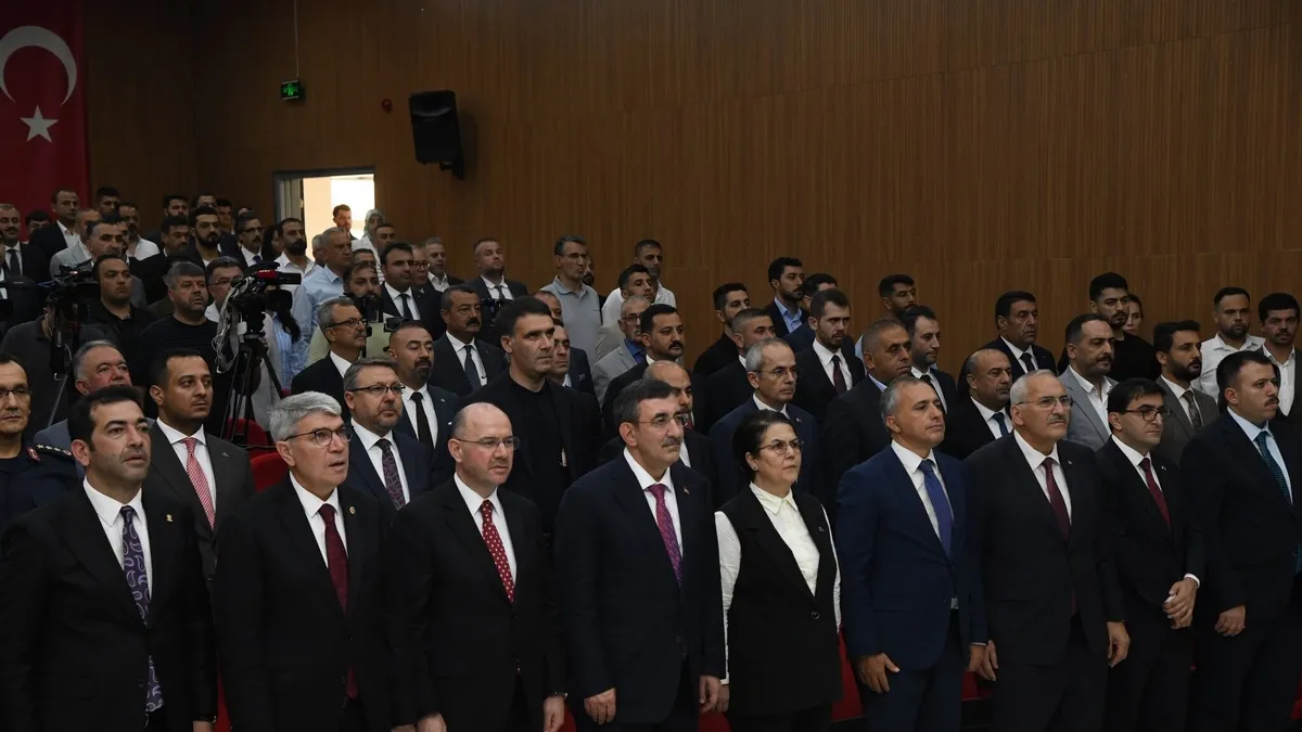Cevdet Yılmaz: Terörsüz Türkiye ile 1,8 Trilyon Dolar Milli Gelir Hedefi