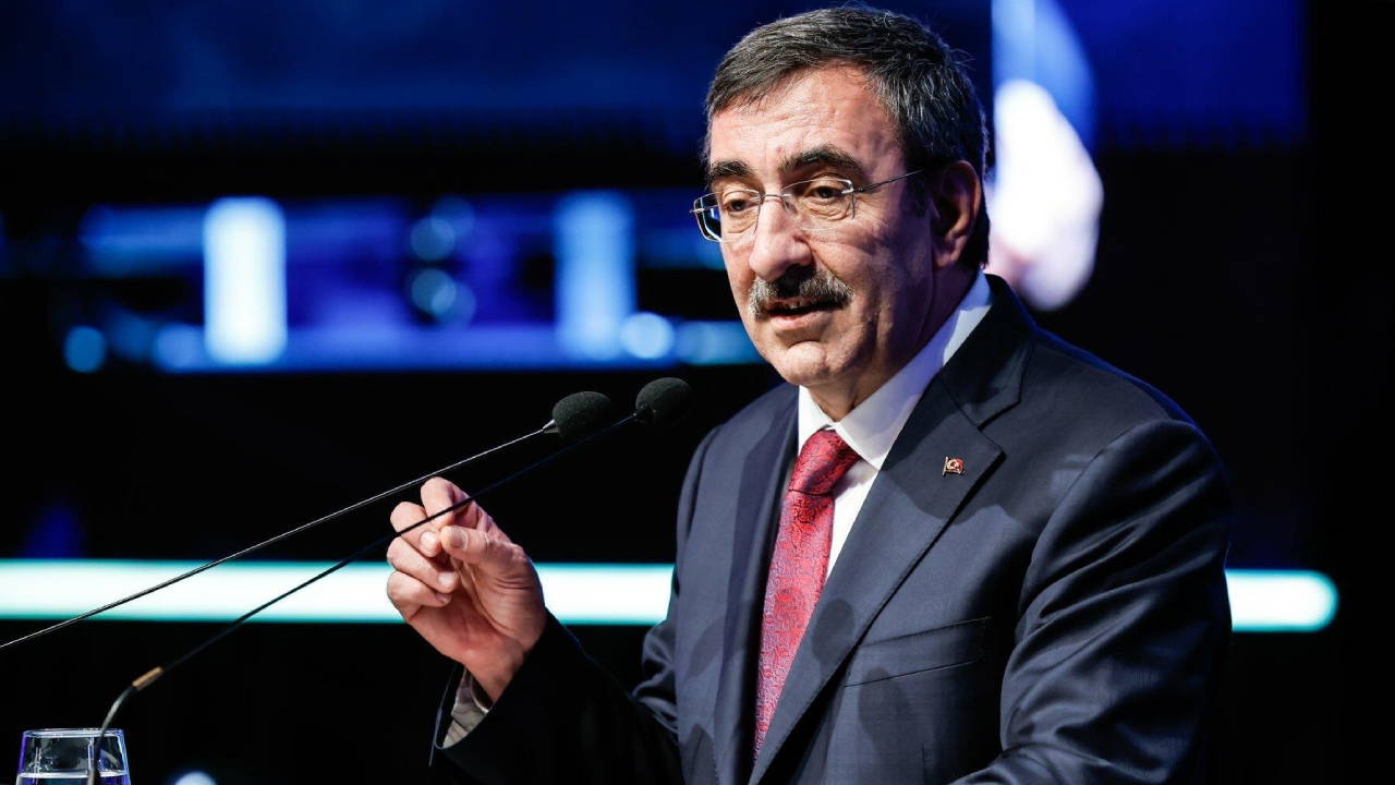 Cevdet Yılmaz: Yeni Orta Vadeli Program Bugün Açıklanıyor