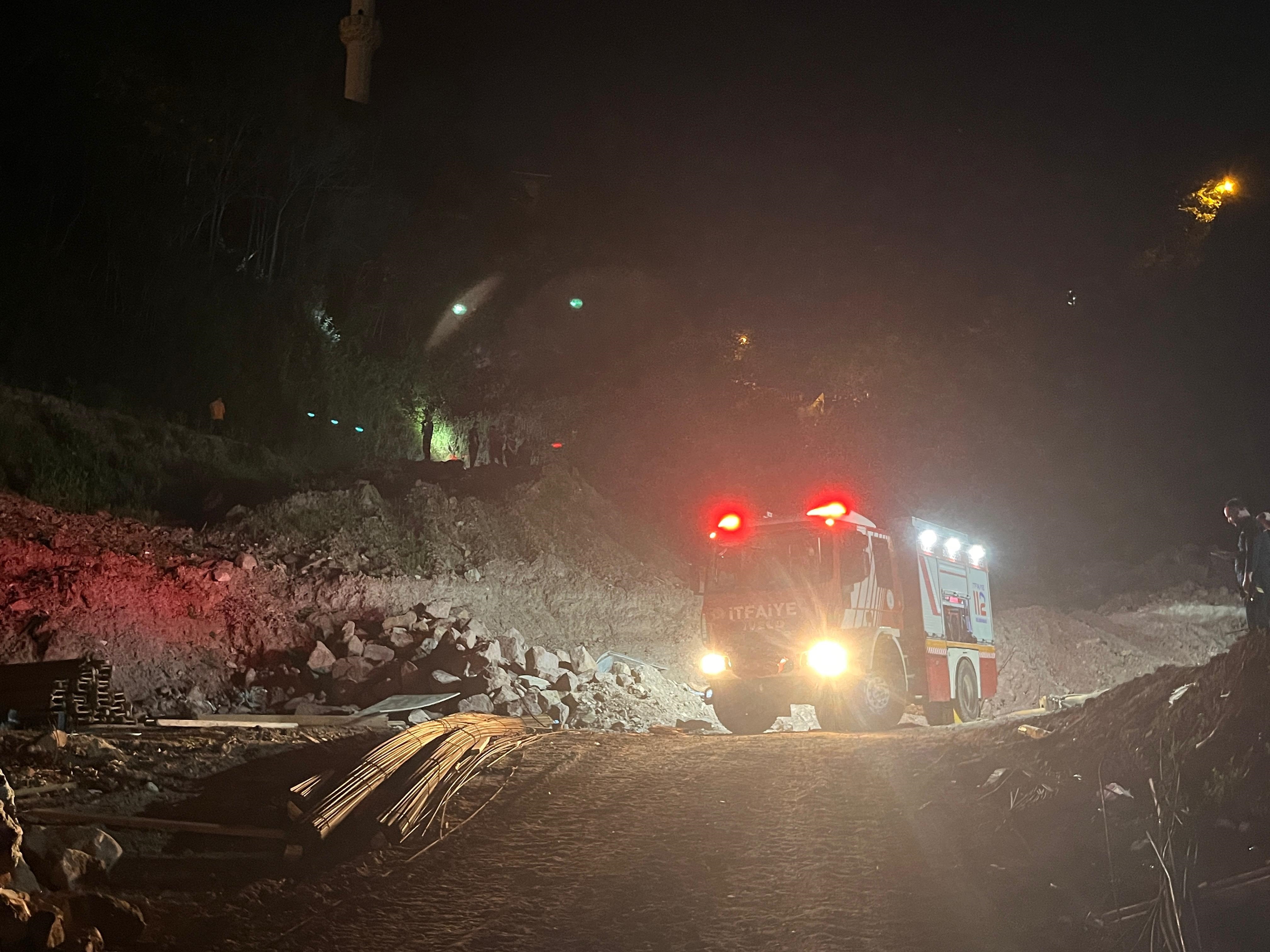 Cezaevi izinli koca, eşi ve misafiri bıçaklayarak kaçtı