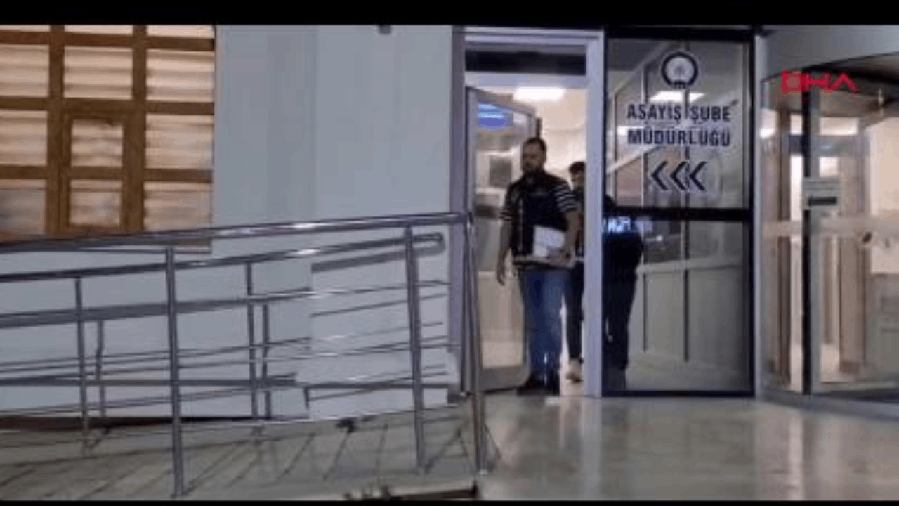 Cezaevinden Çıkan Şahıs, Çalıntı Araçla Antalya'da Kıskıvrak Yakalandı