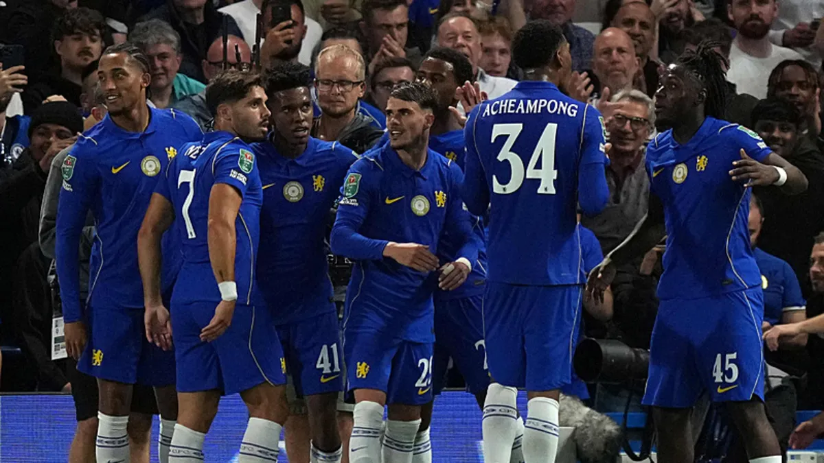 Chelsea, Luton Town'u 2-0 Geçti: Lig Kupası'nda Yoluna Devam Ediyor