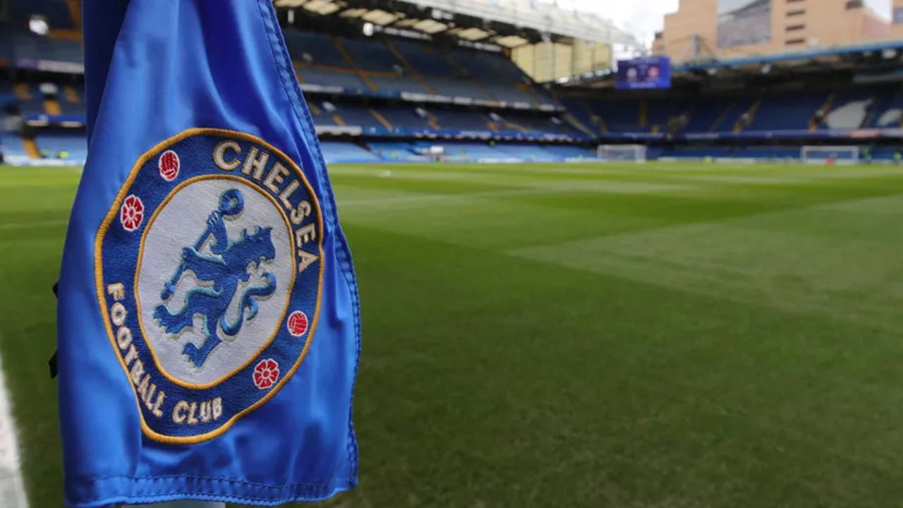 Chelsea'ye Tarihi Transfer Yasağı ve Para Cezası