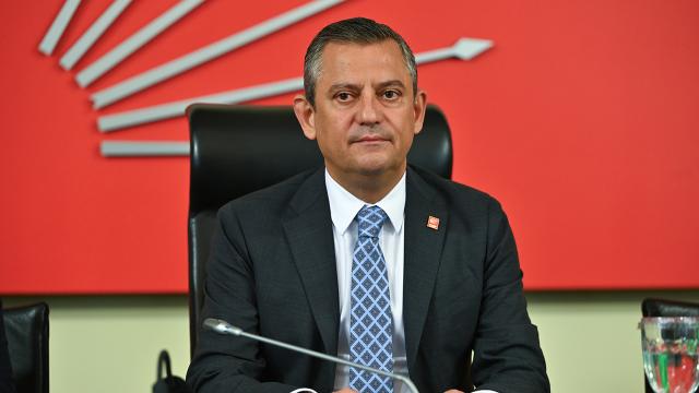 CHP'de 28 PM üyesi istifa etti: Özgür Özel ekibi dağıldı