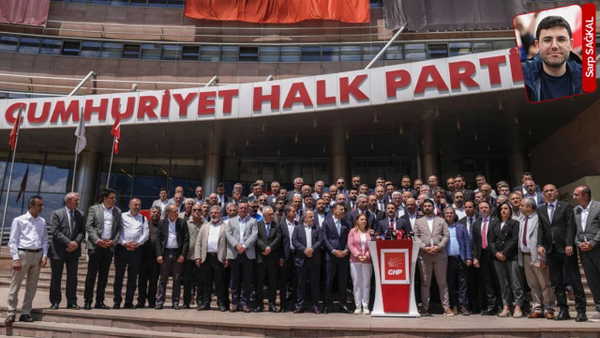 CHP'de 74 il başkanı kurultay için imzaları genel merkeze sundu
