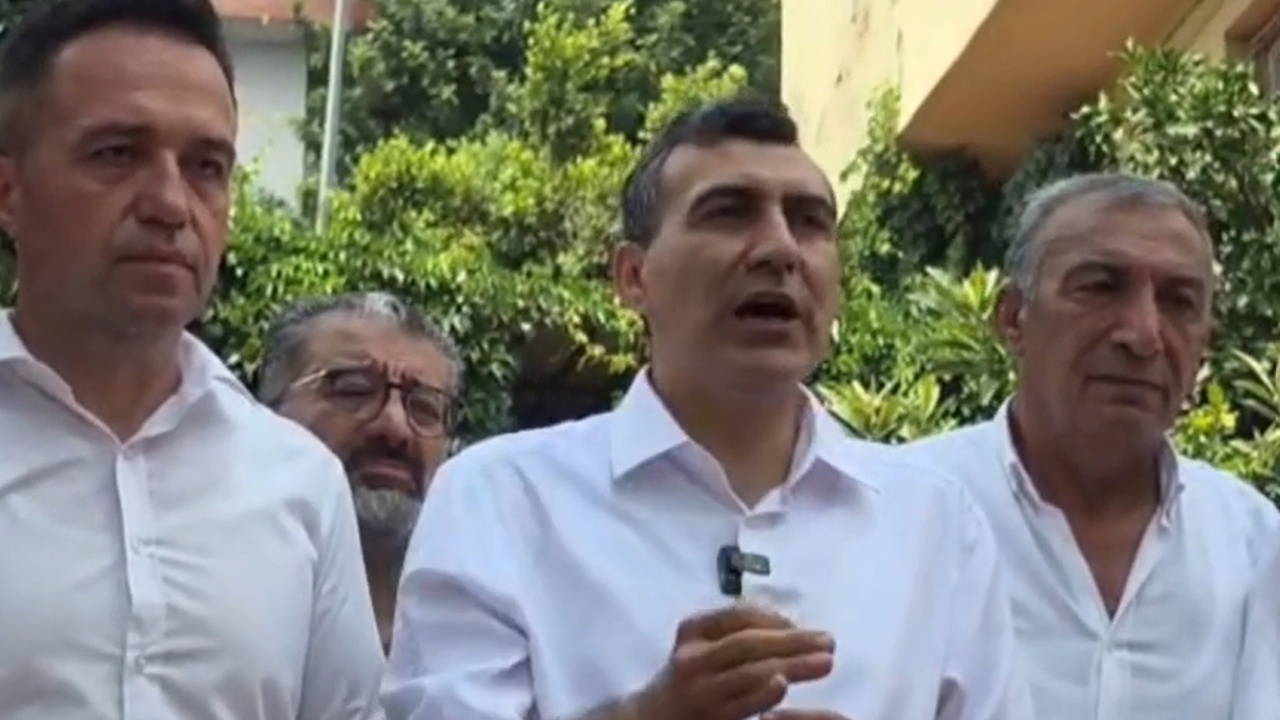 CHP Adana eski il başkanı Tanburoğlu istifa etti, yeni partiye katıldı