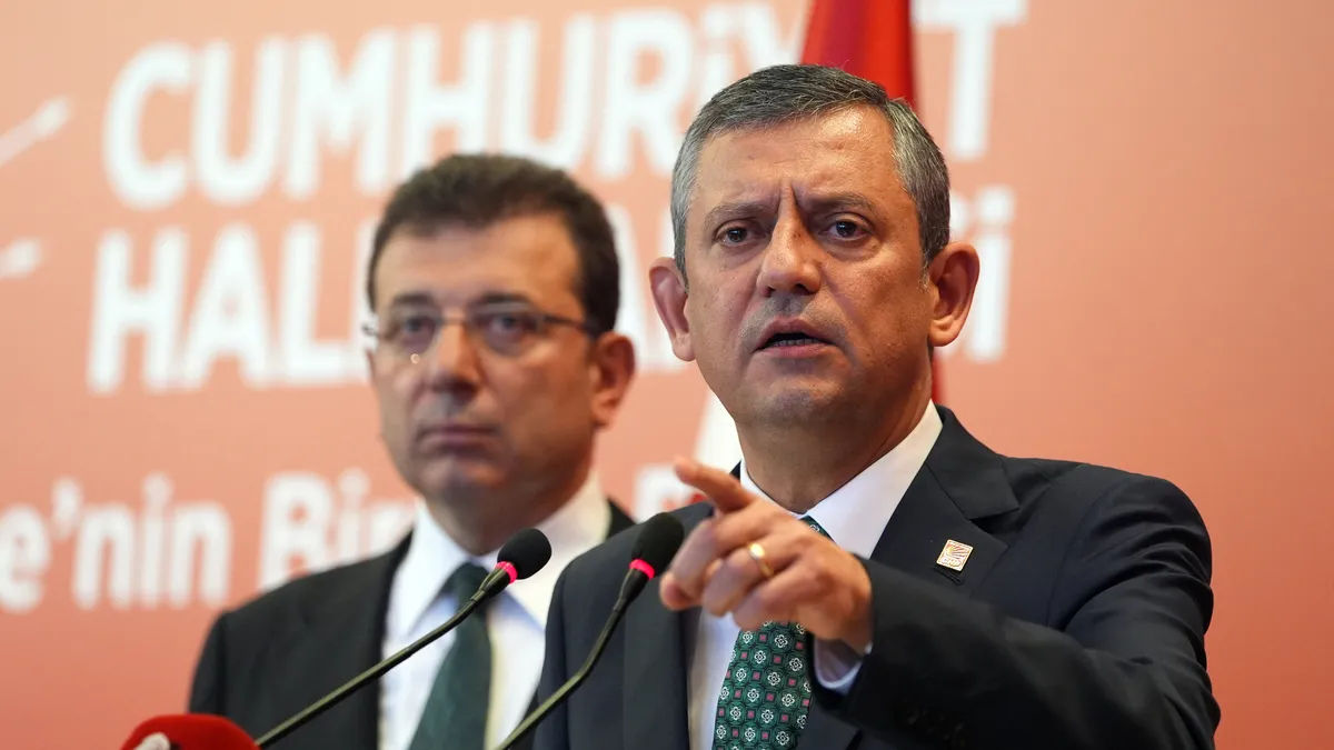 CHP'de adliye koridorları krizi: Özel 41 kez Silivri'ye gitti