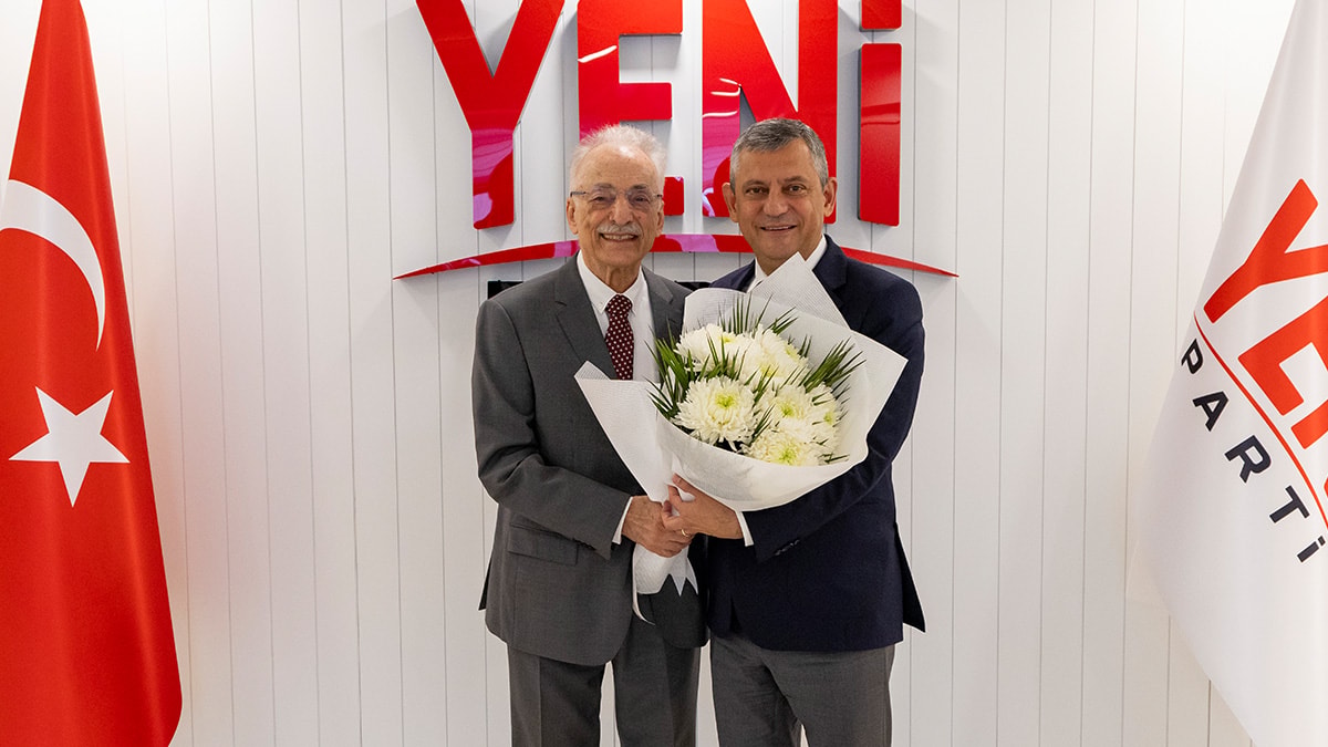 CHP'nin ağır topu Murat Karayalçın YENİ Parti'ye geçti