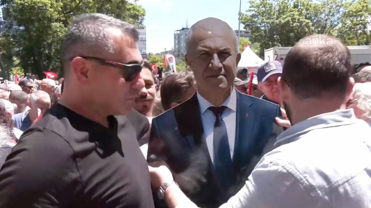 Alanya Belediye Başkanı'nın Maketi CHP Bayramlaşmasında